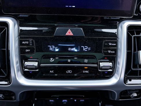 Used 2022 Kia Sorento SX Prestige image 26