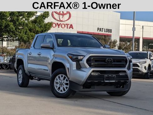 Used 2024 Toyota Tacoma SR5 AWD/4WD image 2
