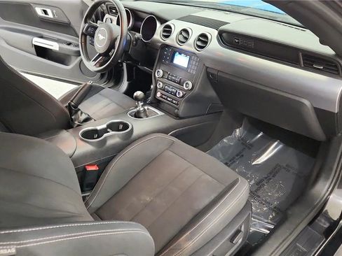 Used 2020 Ford Mustang GT image 33