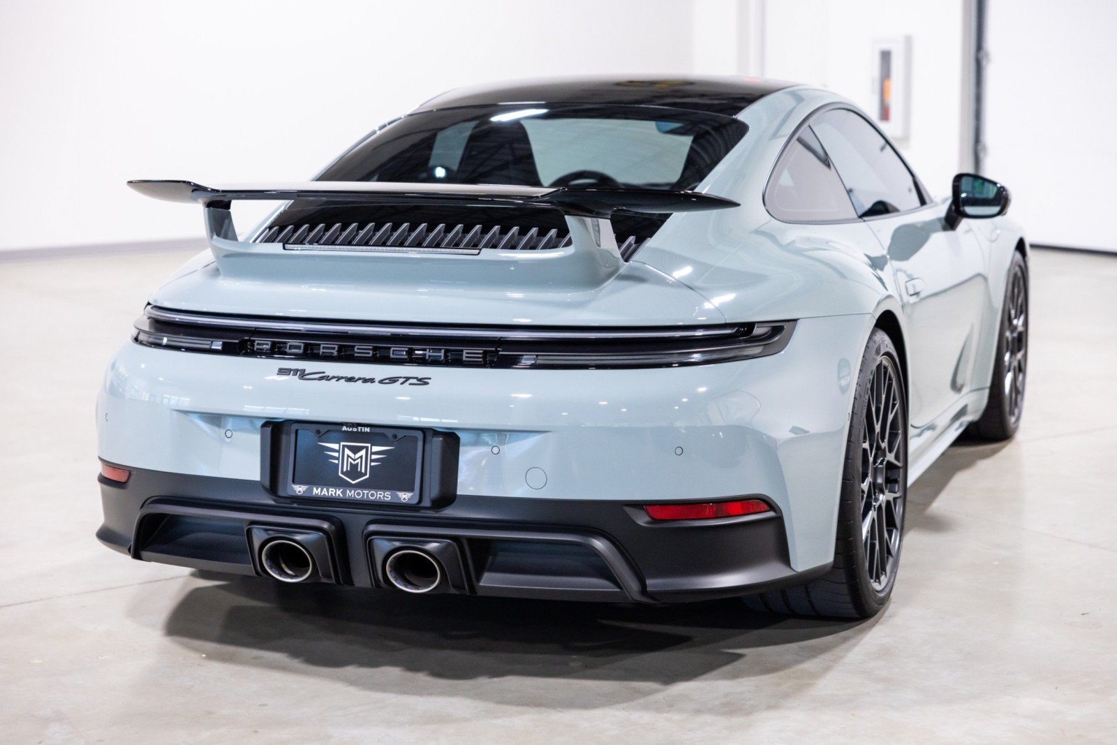 Used 2025 Porsche 911 Carrera GTS RWD image 9