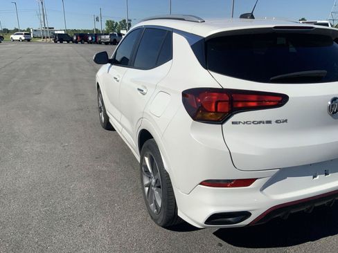 Used 2022 Buick Encore GX Select w/ Sport Touring Package FWD image 16