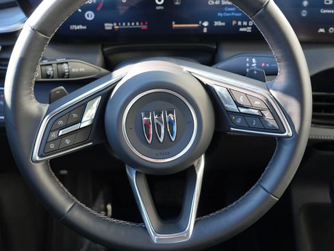 Used 2025 Buick Enclave Preferred image 23