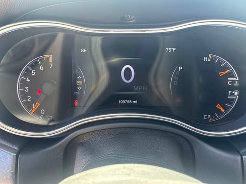 Used 2018 Jeep Grand Cherokee Limited AWD/4WD image 36