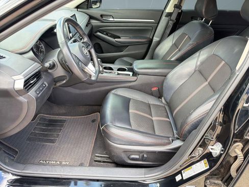 Used 2024 Nissan Altima 2.5 SR FWD image 5