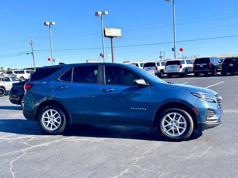 Used 2024 Chevrolet Equinox LS image 5