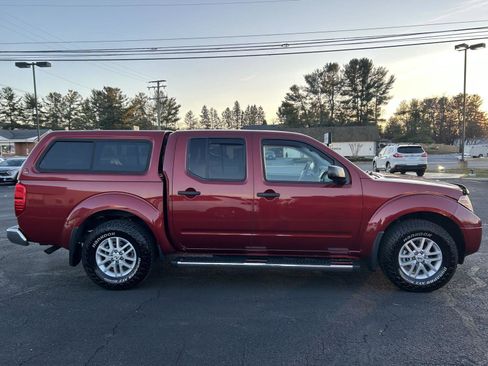 Used 2020 Nissan Frontier SV image 9