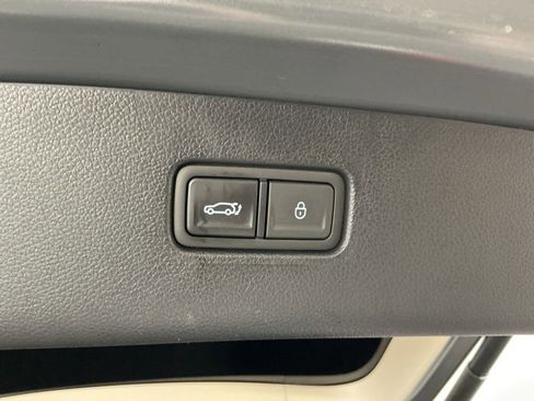 Used 2023 Genesis GV80 2.5T w/ Prestige Package image 34