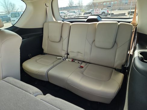 Used 2018 Nissan Armada SL w/ Premium Package image 12