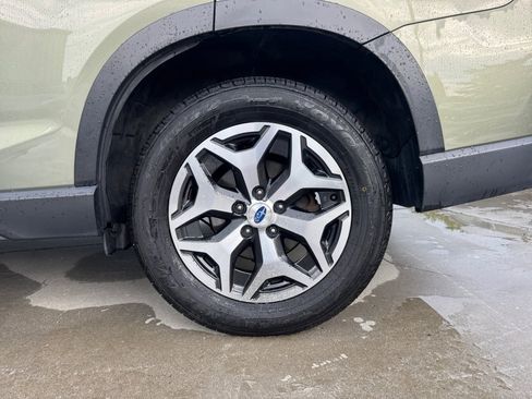 Used 2019 Subaru Forester Premium w/ All-Weather Package AWD/4WD image 26