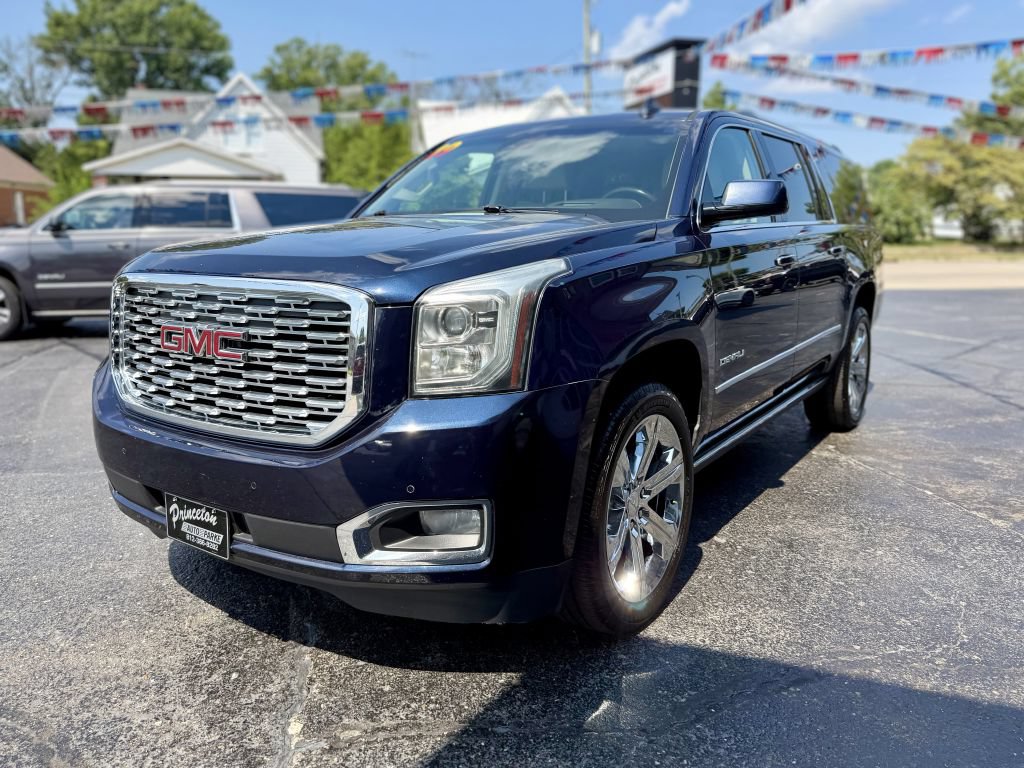 Used 2019 GMC Yukon XL Denali w/ Denali Ultimate Package AWD/4WD image 4