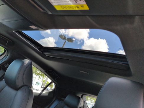 New 2026 MAZDA MAZDA3 2.5 S Hatchback w/ Premium Pkg FWD image 19