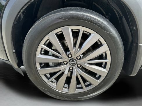Used 2024 Nissan Pathfinder SL w/ SL Premium Package FWD image 29