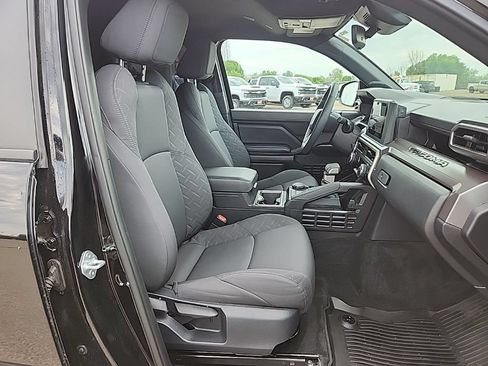 Used 2024 Toyota Tacoma SR5 AWD/4WD image 53