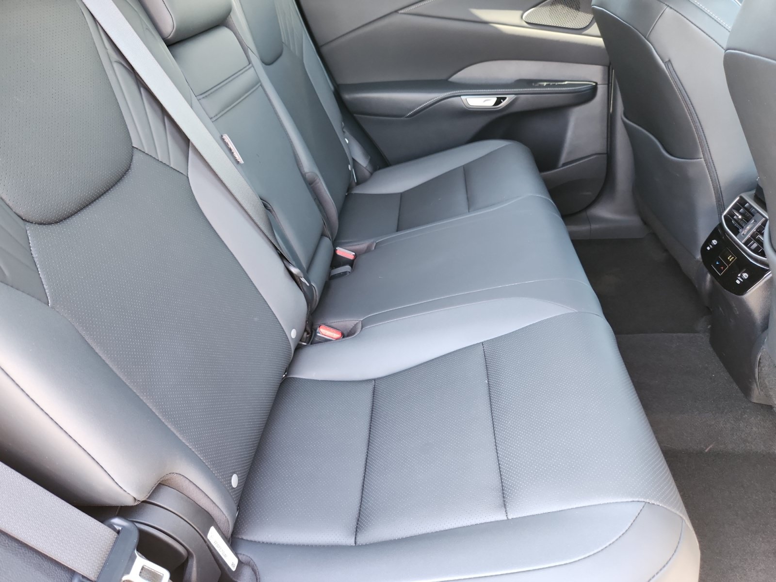 Used 2026 Lexus RX 350h w/ Convenience Package AWD/4WD image 30