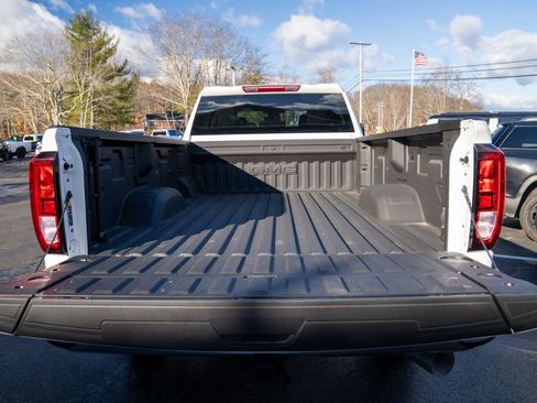 Used 2024 GMC Sierra 2500 SLE w/ SLE Convenience Package image 7