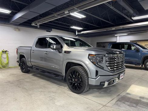 Certified 2023 GMC Sierra 1500 Denali w/ Technology Package AWD/4WD image 3