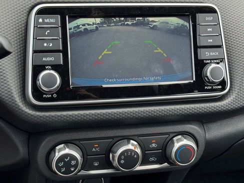 New 2025 Nissan Kicks Play S image 15