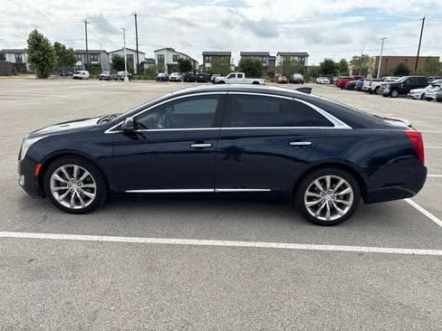 Used 2017 Cadillac XTS Premium Luxury FWD image 2
