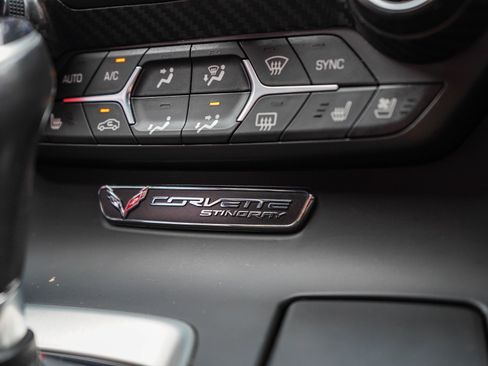 Used 2019 Chevrolet Corvette Stingray Coupe image 33