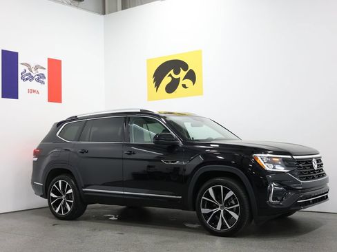 Used 2025 Volkswagen Atlas SEL Premium R-Line AWD/4WD image 1