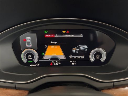 Used 2023 Audi Q5 e Premium Plus w/ Premium Plus Package image 26