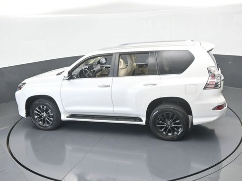 Used 2023 Lexus GX 460 Premium image 56