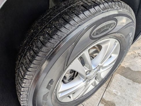 Used 2021 Buick Enclave Essence w/ Sound and Sites Package image 42