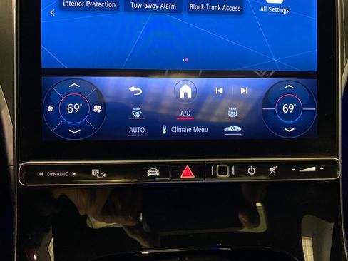 Used 2024 Mercedes-Benz C 300 4MATIC Sedan w/ Pinnacle Trim Package image 41