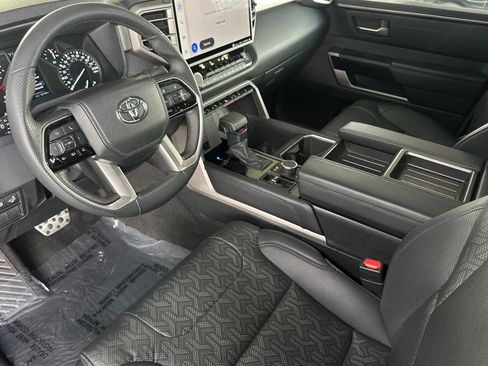 Used 2022 Toyota Tundra Limited image 11