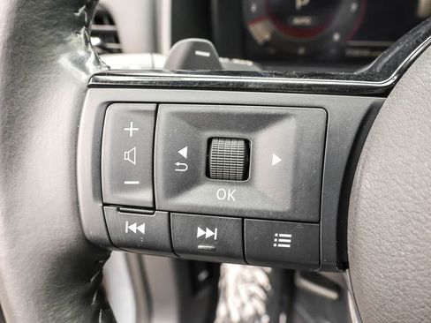 Used 2021 Nissan Rogue Platinum image 21