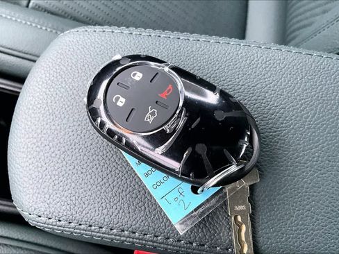 New 2025 FIAT 500 e image 20