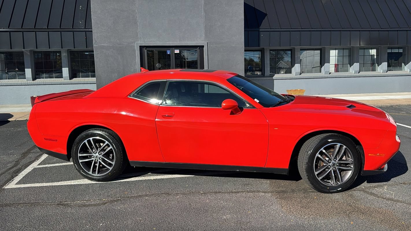 Used 2018 Dodge Challenger GT w/ Driver Convenience Group AWD/4WD image 2