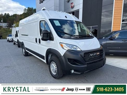 Used 2025 RAM ProMaster 3500 w/ Convenience Group FWD image 1