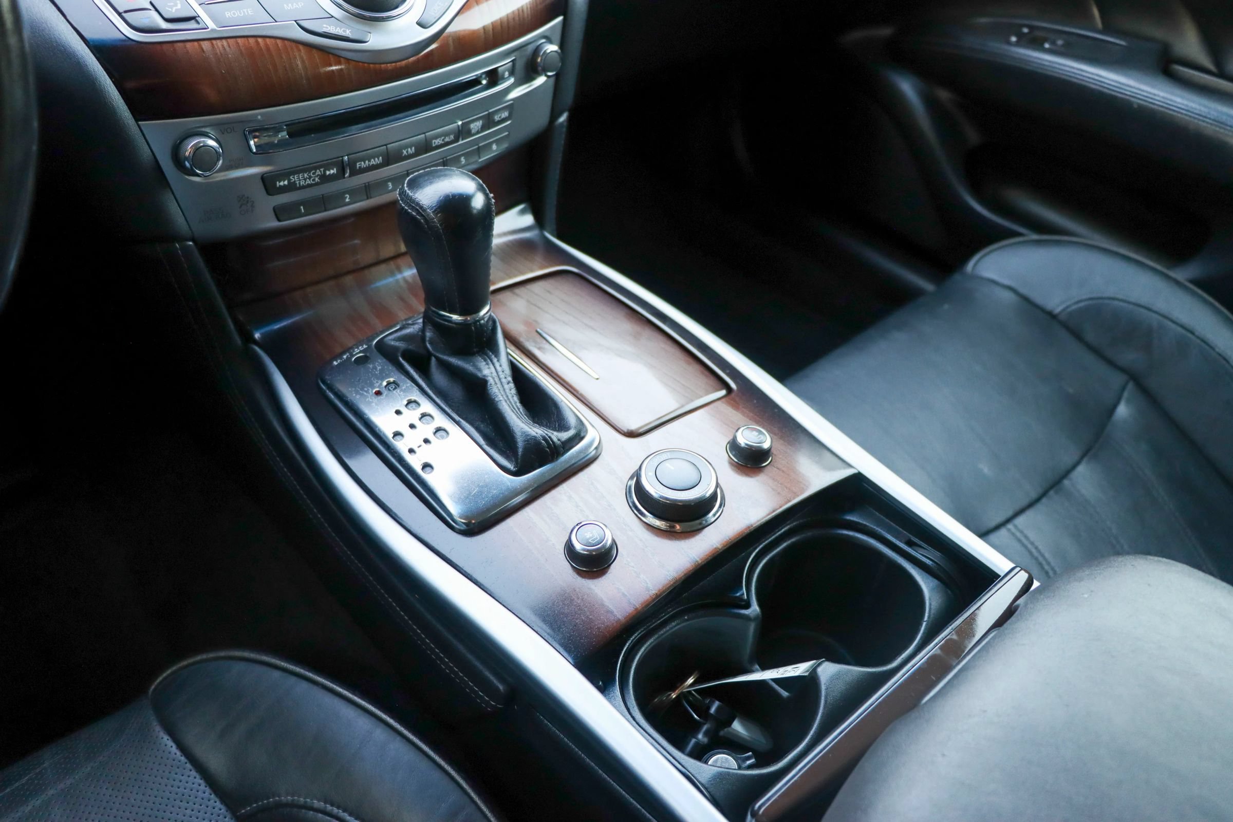 Used 2013 INFINITI M37 w/ Premium Pkg RWD image 41