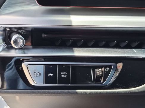 New 2026 Cadillac Lyriq Luxury AWD/4WD image 20