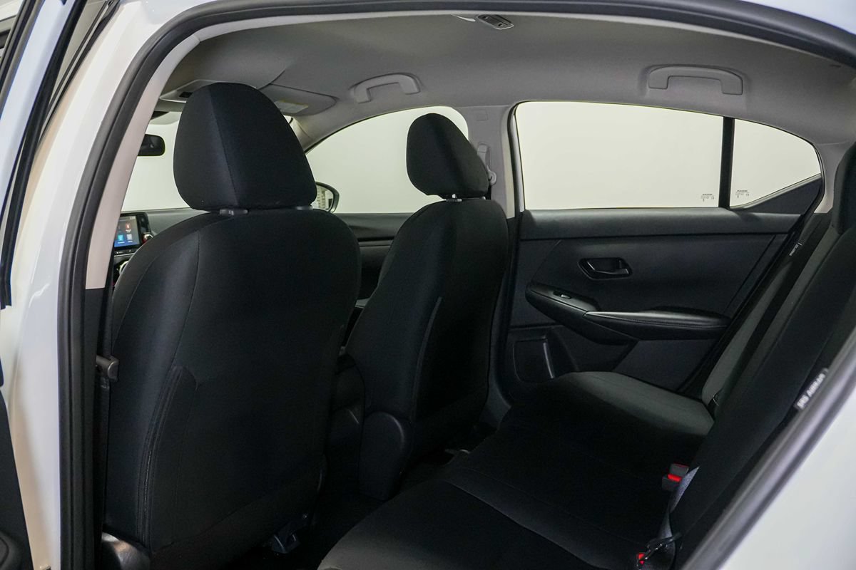 Used 2025 Nissan Sentra S FWD image 15