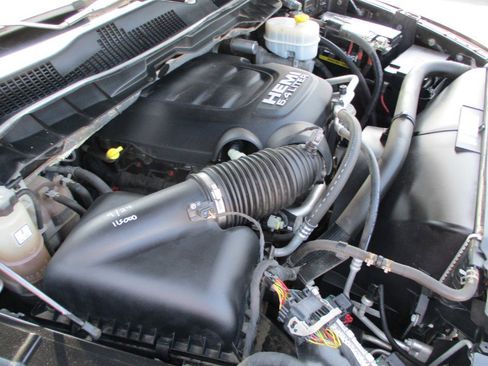 Used 2015 RAM 2500 Tradesman w/ Chrome Appearance Group image 23