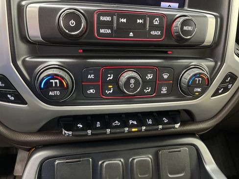 Used 2015 GMC Sierra 1500 SLT w/ SLT Crew Cab Value Package AWD/4WD image 21