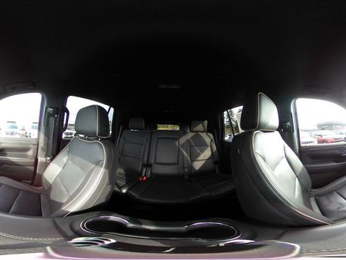 Used 2024 GMC Yukon SLT RWD image 45