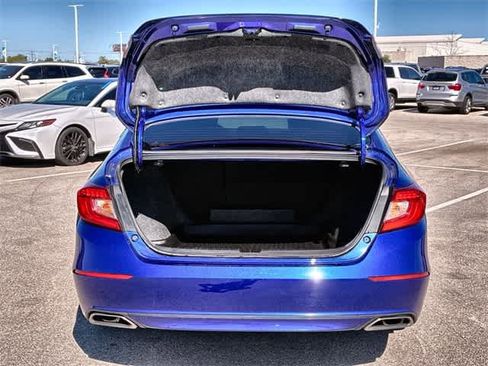 Used 2018 Honda Accord Sport image 35