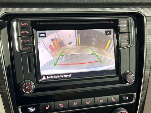 Used 2017 Volkswagen Passat 1.8T SE image 20