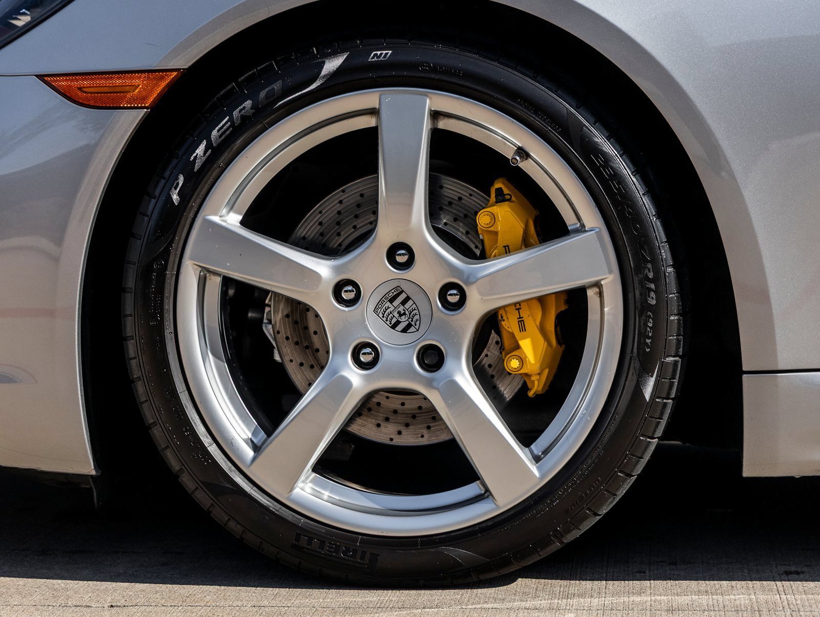 Certified 2019 Porsche 718 Cayman RWD image 15