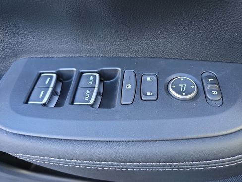 New 2026 Honda HR-V EX-L image 25