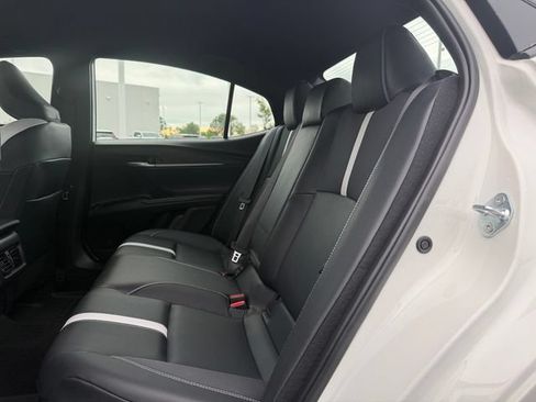 Certified 2025 Toyota Camry SE FWD image 15