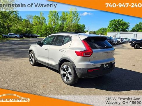 Used 2024 Volvo XC40 B5 Plus w/ Climate Package image 5