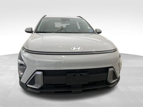 Certified 2024 Hyundai Kona SEL image 8