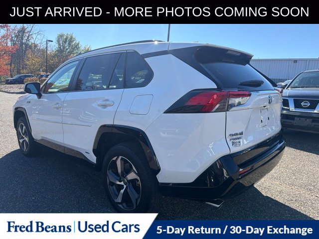 Used 2023 Toyota RAV4 SE w/ Weather & Moonroof Package AWD/4WD image 6