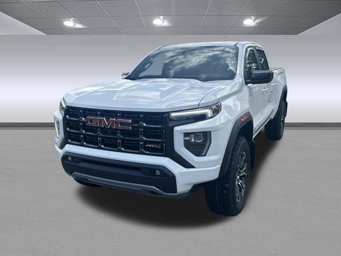 Used 2023 GMC Canyon AT4 w/ AT4 Premium Package AWD/4WD image 7