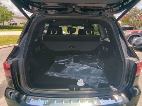 New 2025 Mercedes-Benz GLB 250 image 23