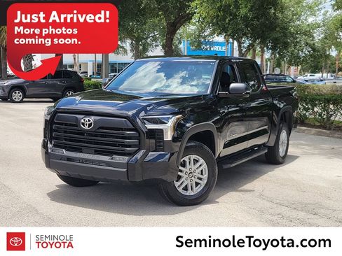 Used 2026 Toyota Tundra SR5 w/ SR5 Convenience Package AWD/4WD image 1